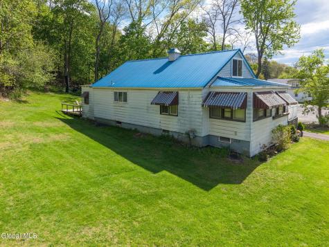 9 Ridge Road Rensselaer NY 12144