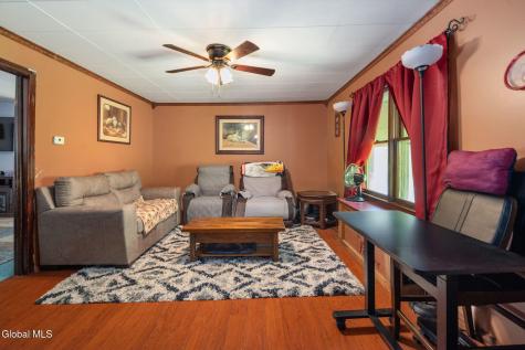 9 Ridge Road Rensselaer NY 12144