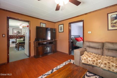 9 Ridge Road Rensselaer NY 12144