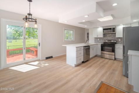 35 Albion Street Schenectady NY 12302