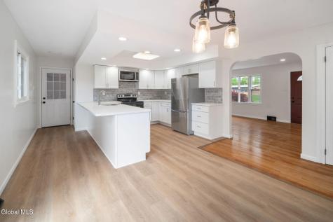 35 Albion Street Schenectady NY 12302