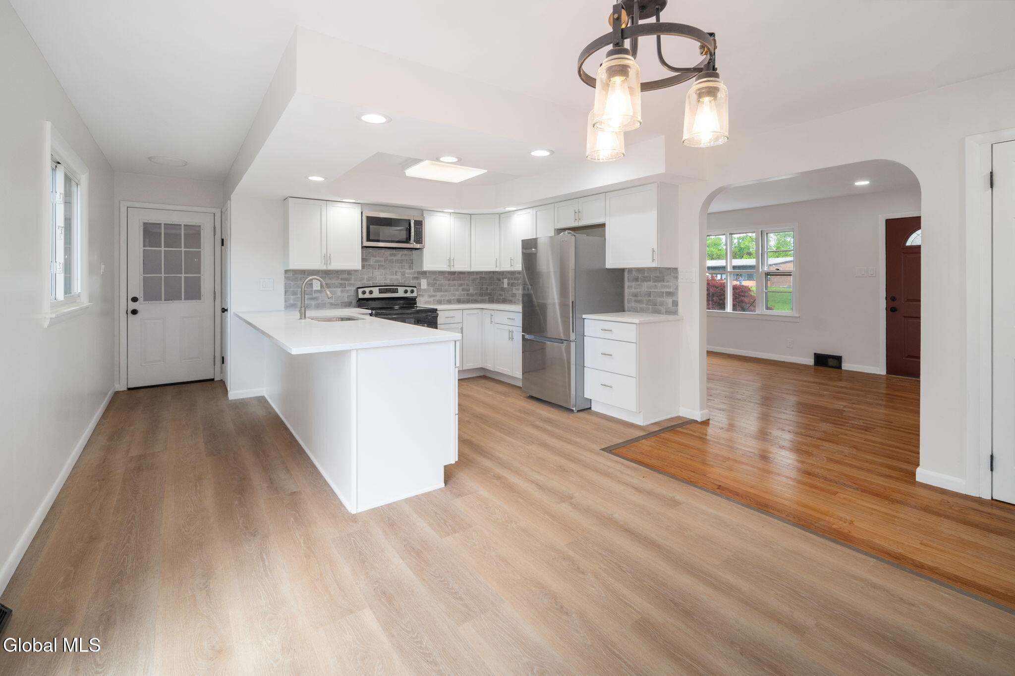 35 Albion Street Schenectady NY 12302