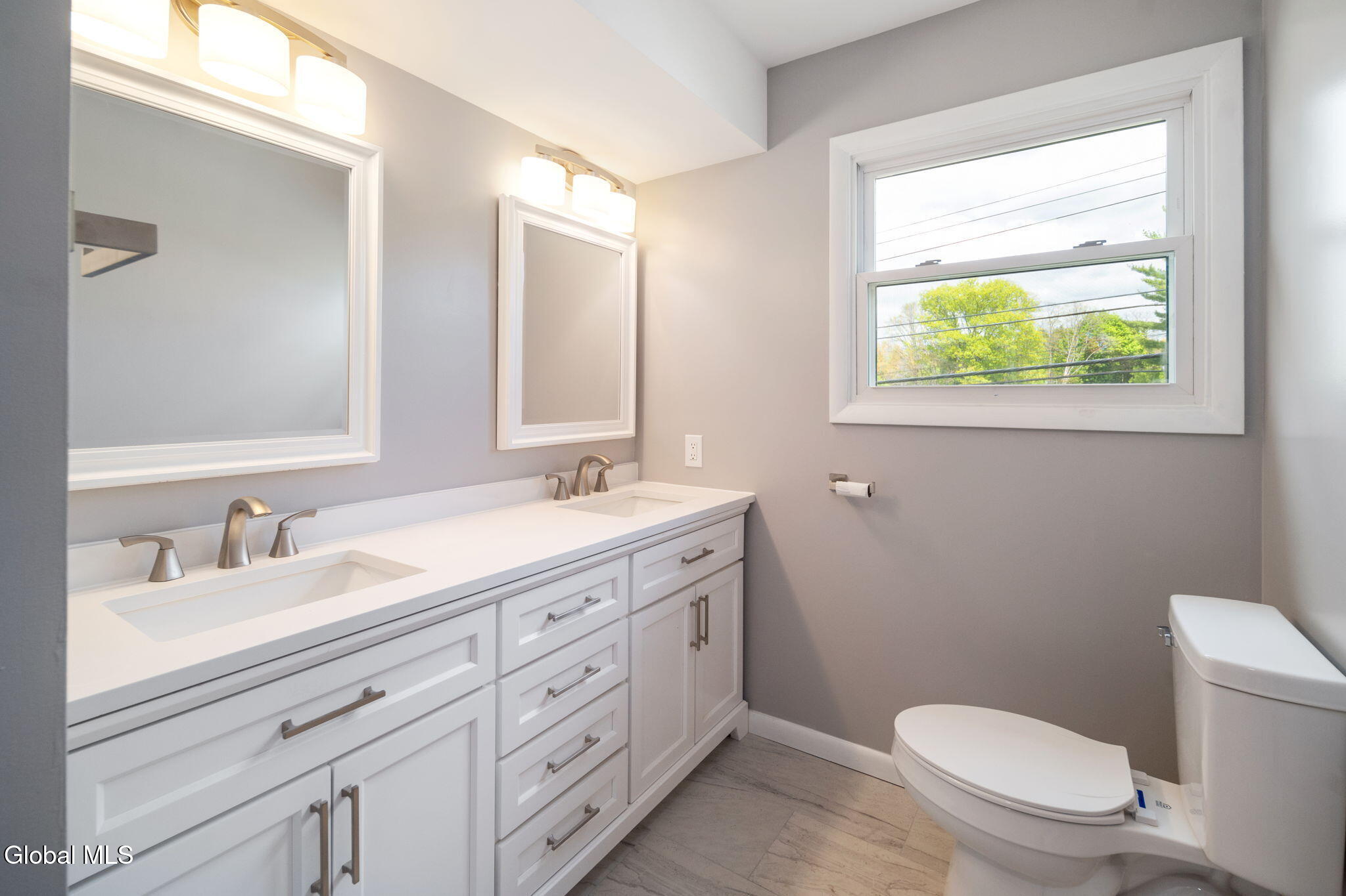 35 Albion Street Schenectady NY 12302
