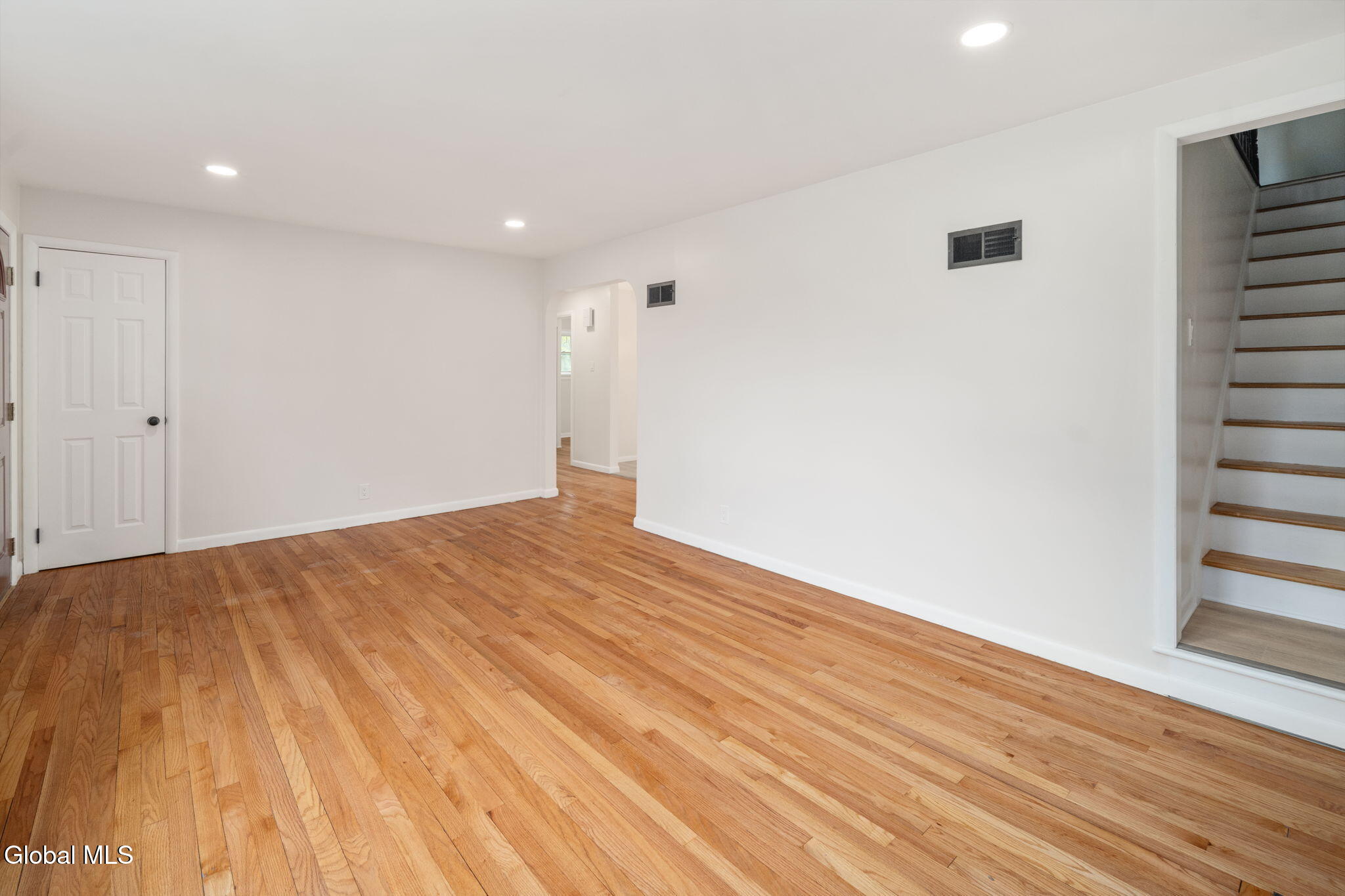 35 Albion Street Schenectady NY 12302