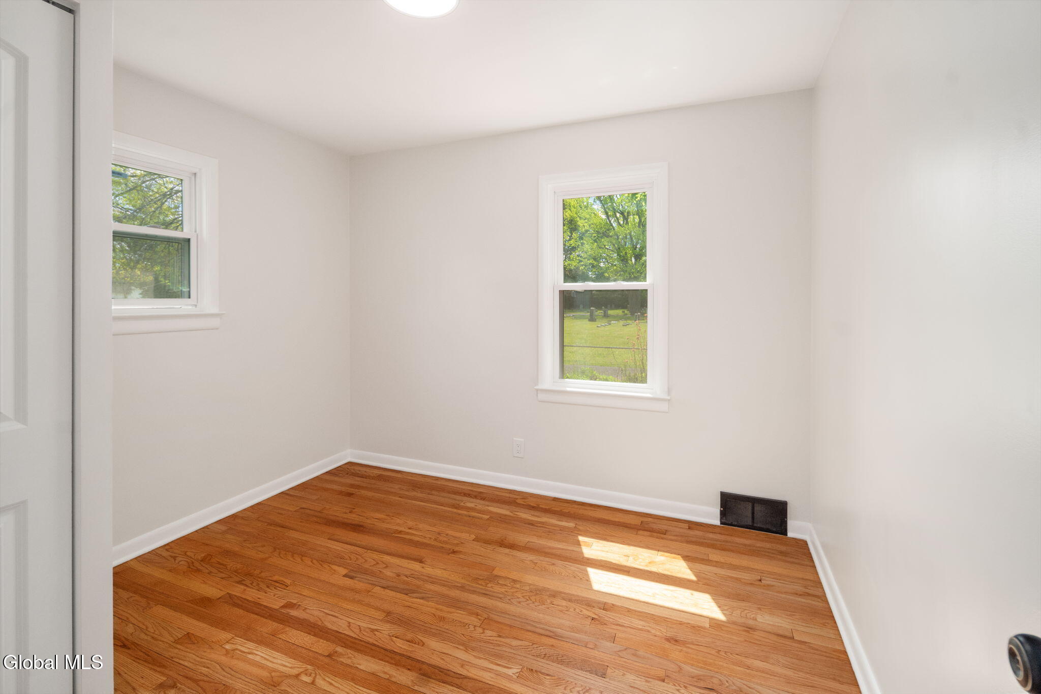 35 Albion Street Schenectady NY 12302