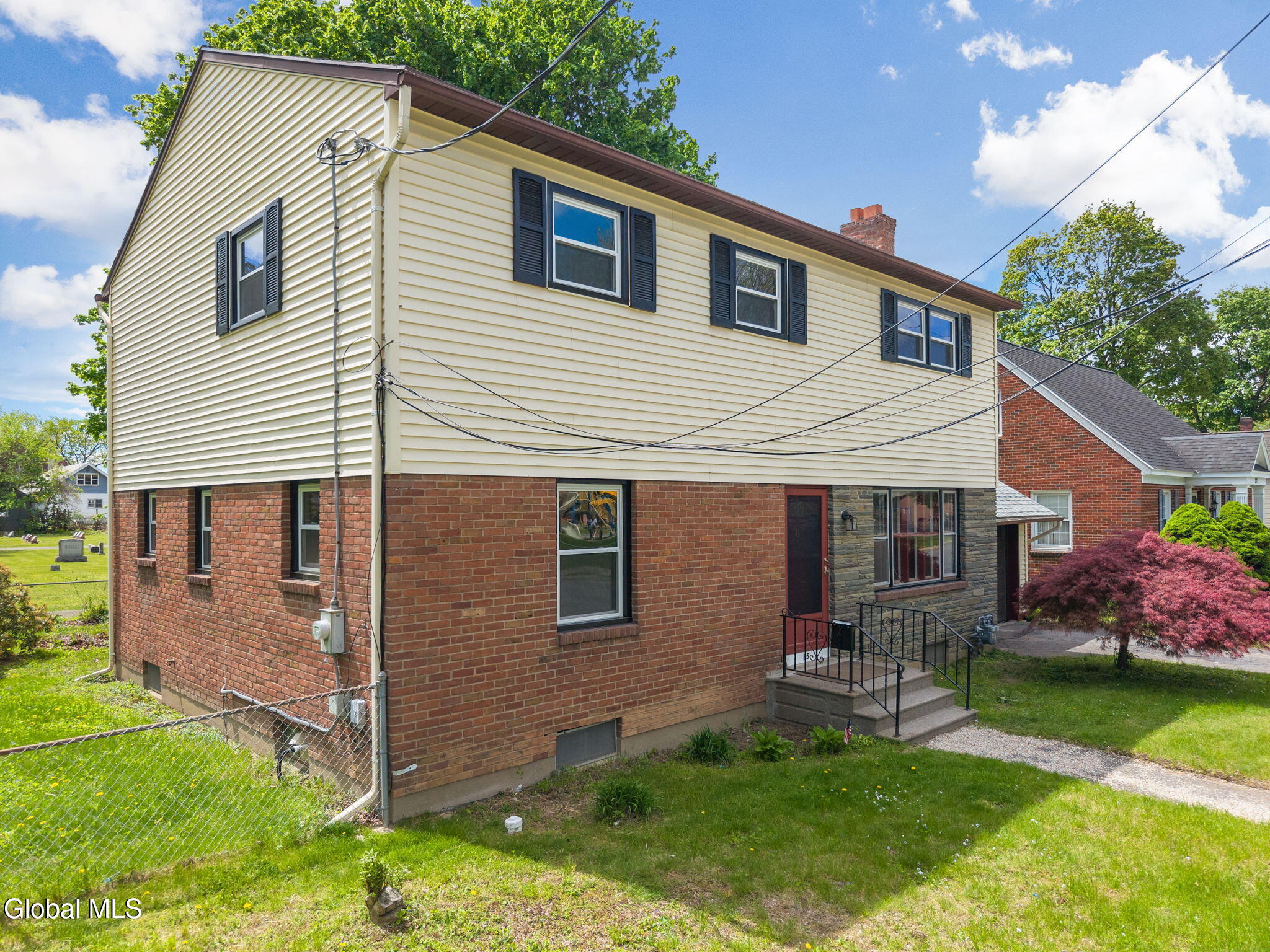 35 Albion Street Schenectady NY 12302