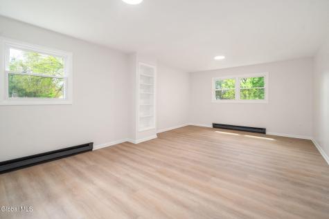 35 Albion Street Schenectady NY 12302