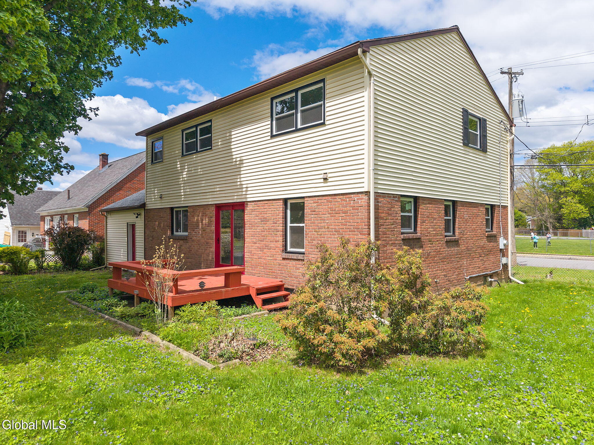35 Albion Street Schenectady NY 12302