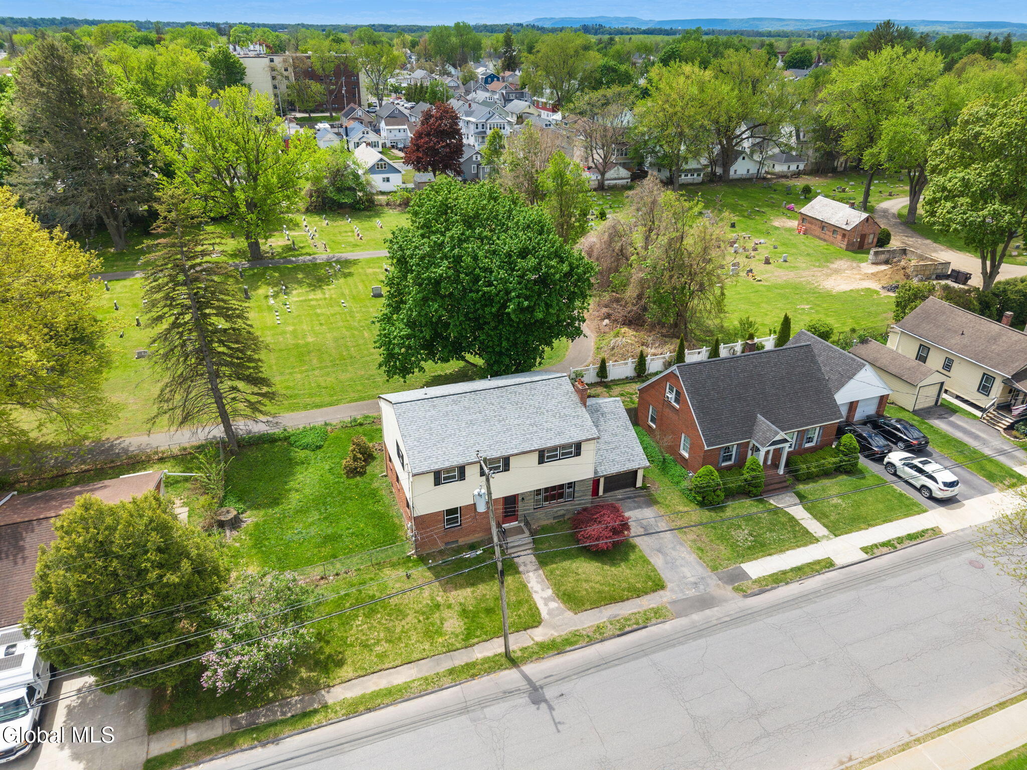 35 Albion Street Schenectady NY 12302