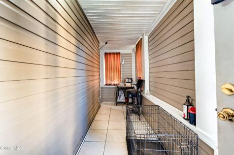 27 Steuben Street Schenectady NY 12307