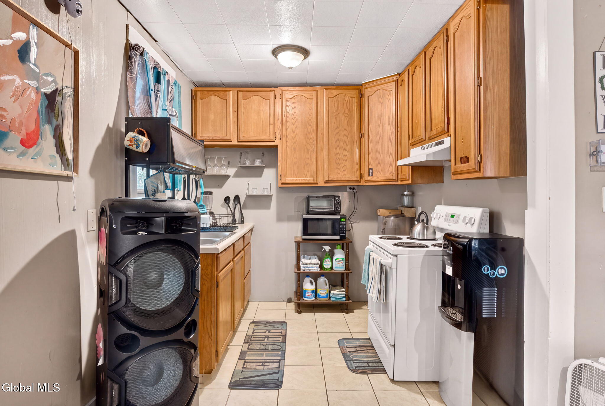 27 Steuben Street Schenectady NY 12307