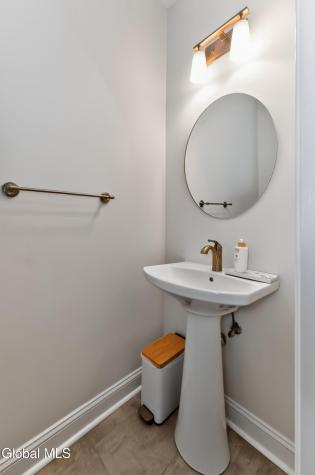 11 Oreshan Court Cohoes NY 12047