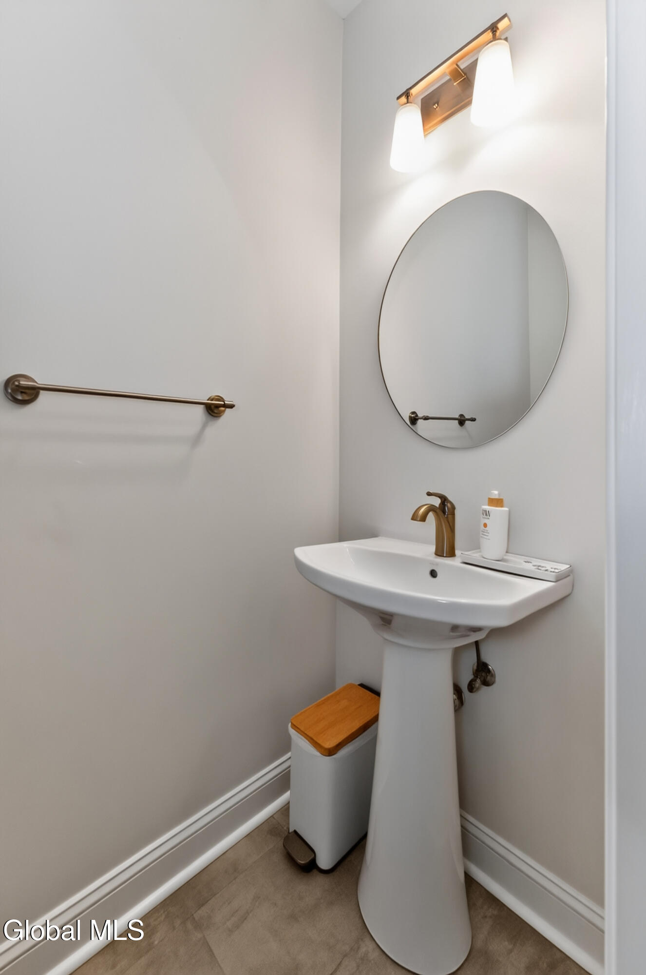 11 Oreshan Court Cohoes NY 12047