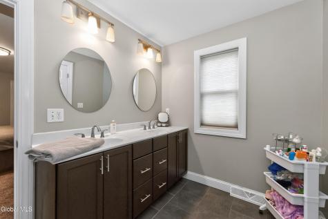 11 Oreshan Court Cohoes NY 12047