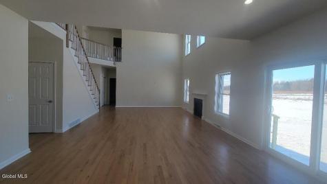 7 Jack Drive Mechanicville NY 12118