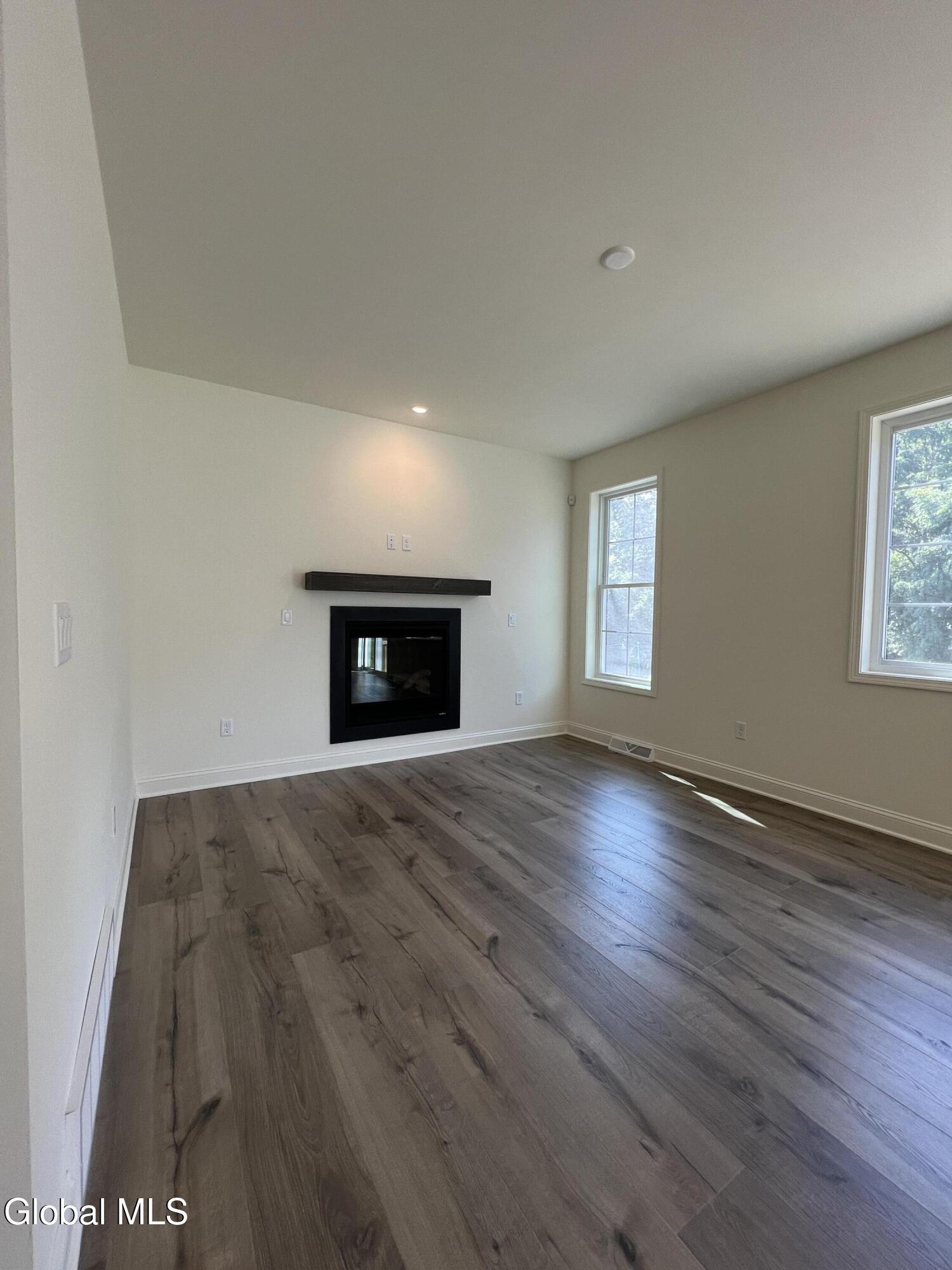 3 Windrow Way Mechanicville NY 12118