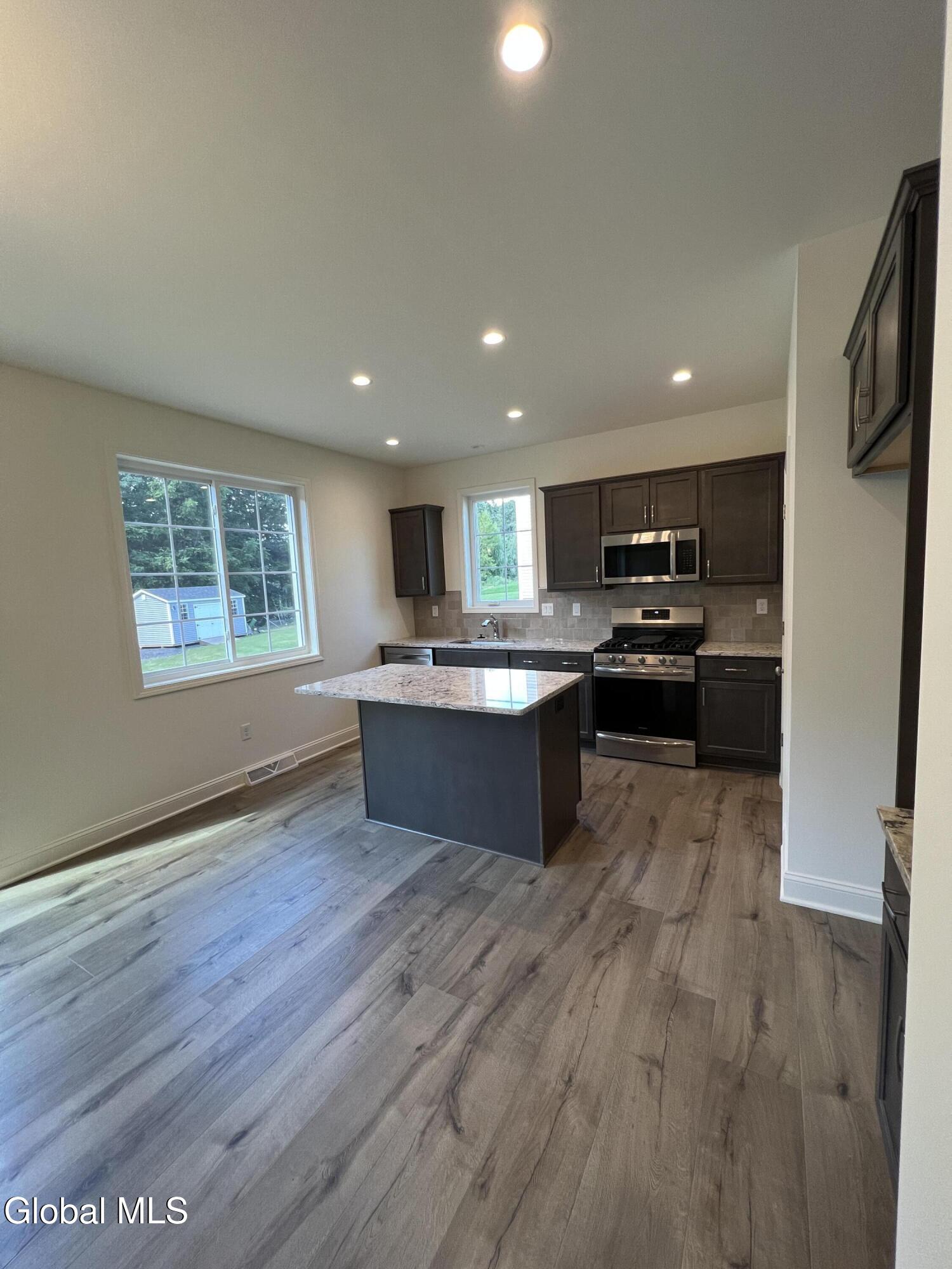 3 Windrow Way Mechanicville NY 12118