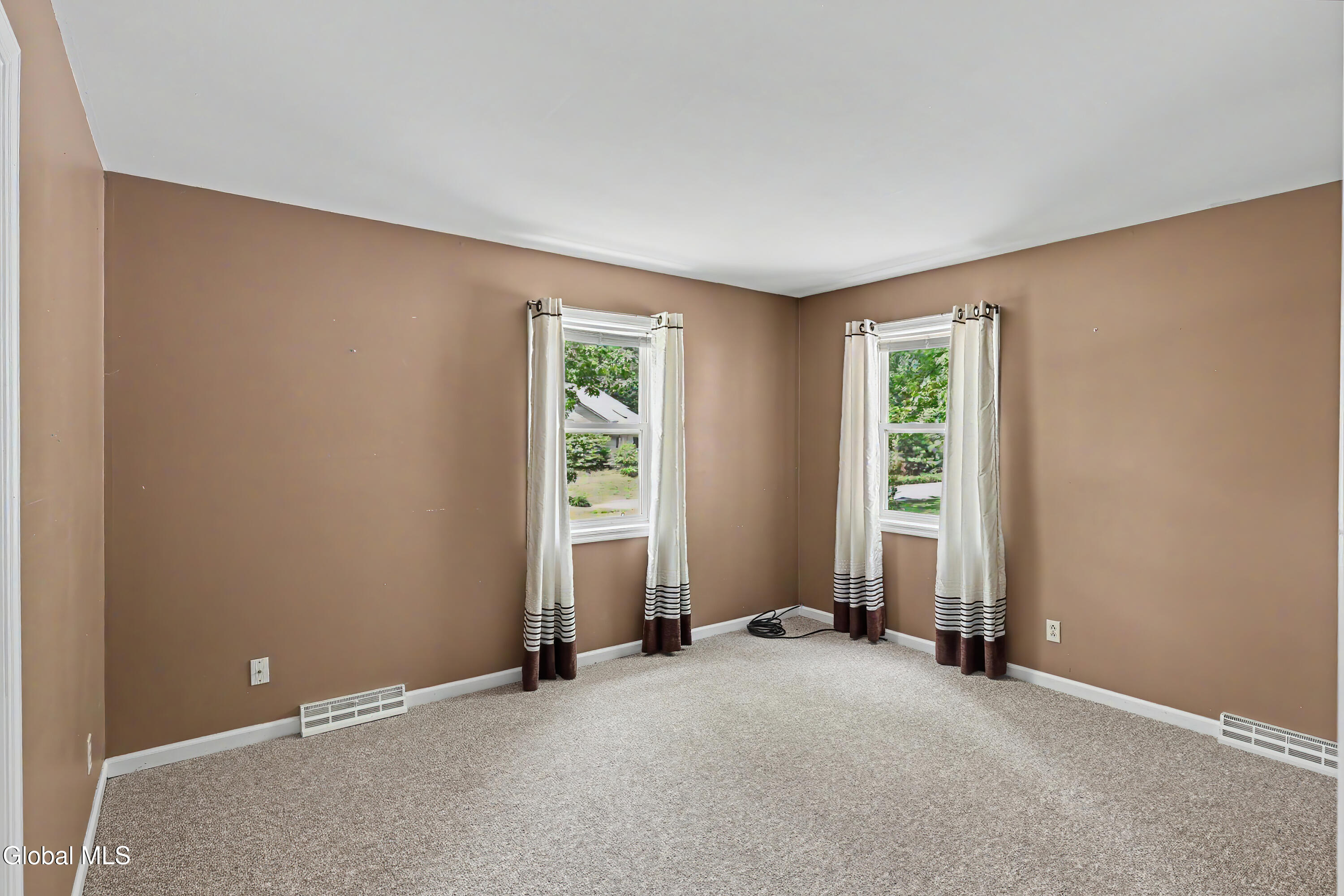 30 Oak View Drive Moreau NY 12828