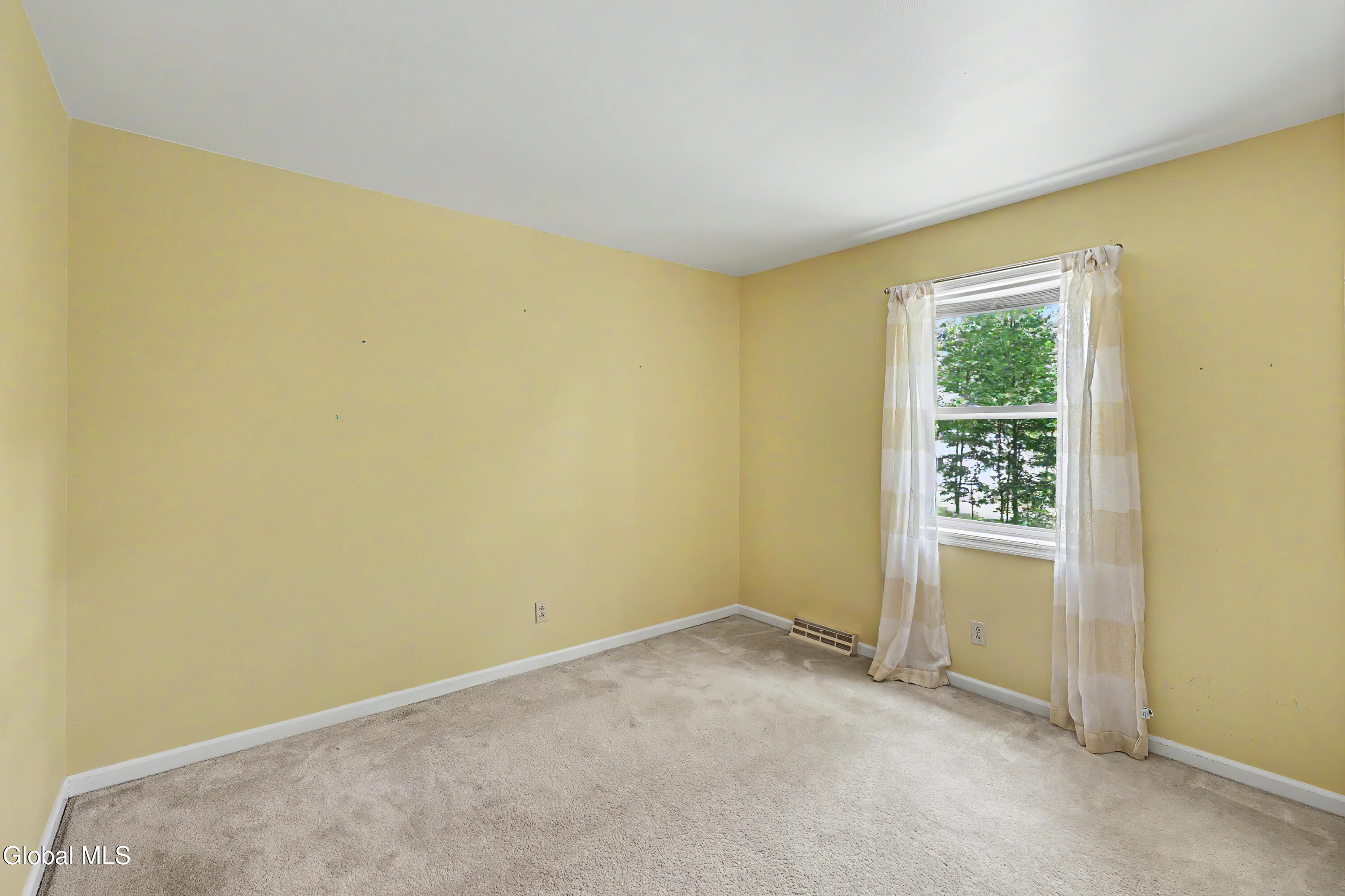 30 Oak View Drive Moreau NY 12828