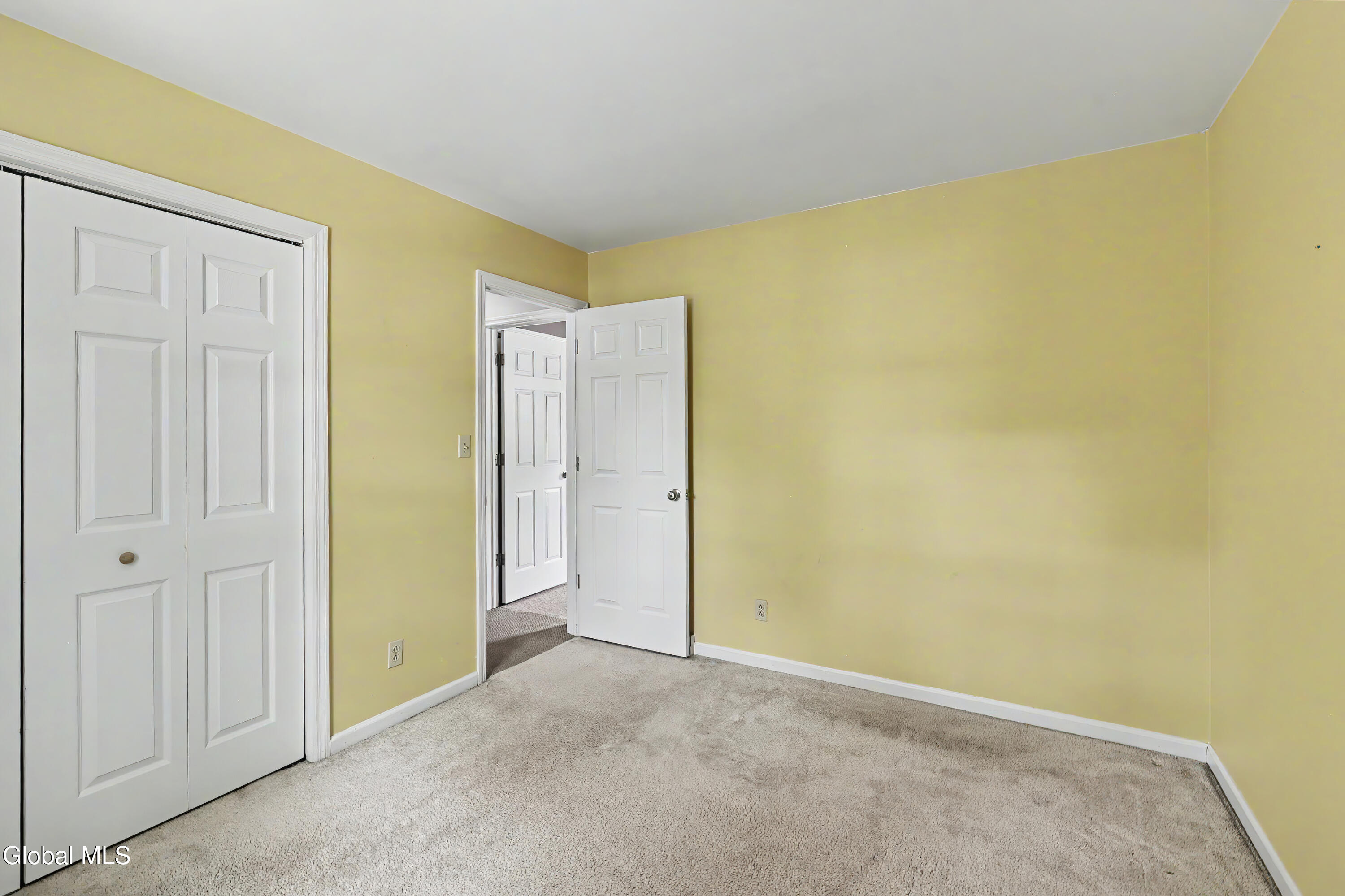 30 Oak View Drive Moreau NY 12828