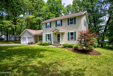 30 Oak View Drive Moreau NY 12828