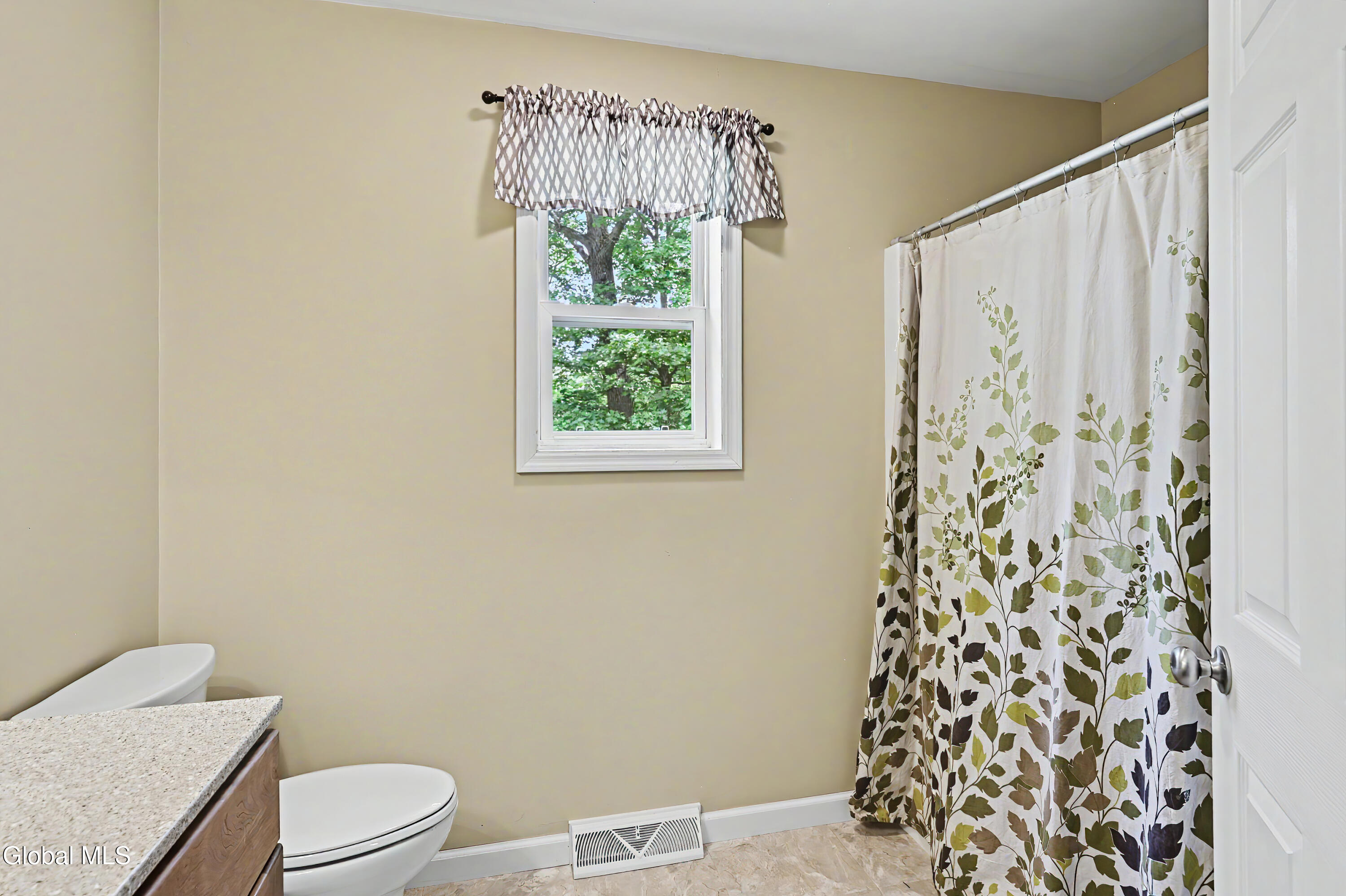 30 Oak View Drive Moreau NY 12828