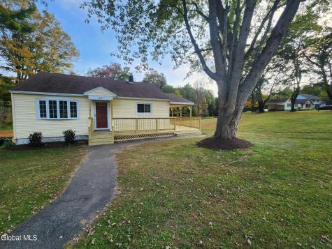 287 County Road 101 Gloversville NY 12078