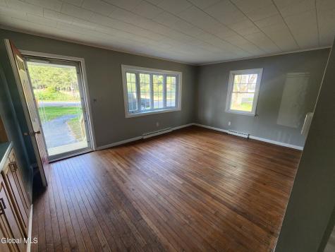 287 County Road 101 Gloversville NY 12078