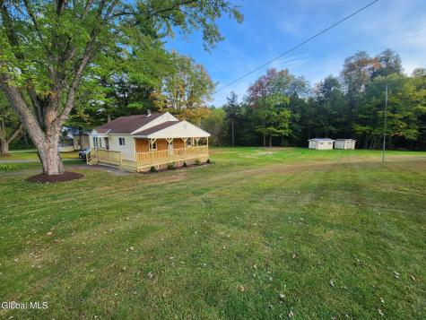 287 County Road 101 Gloversville NY 12078