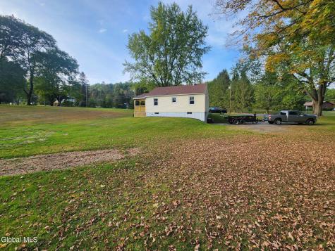 287 County Road 101 Gloversville NY 12078