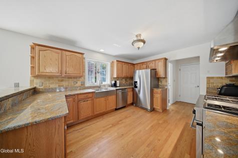 29 Dutch Meadows Drive Cohoes NY 12047