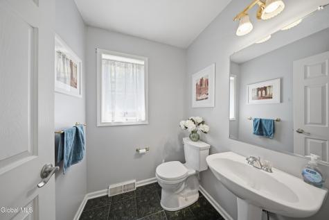 29 Dutch Meadows Drive Cohoes NY 12047