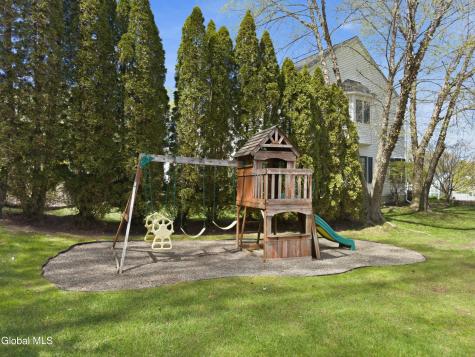 29 Dutch Meadows Drive Cohoes NY 12047