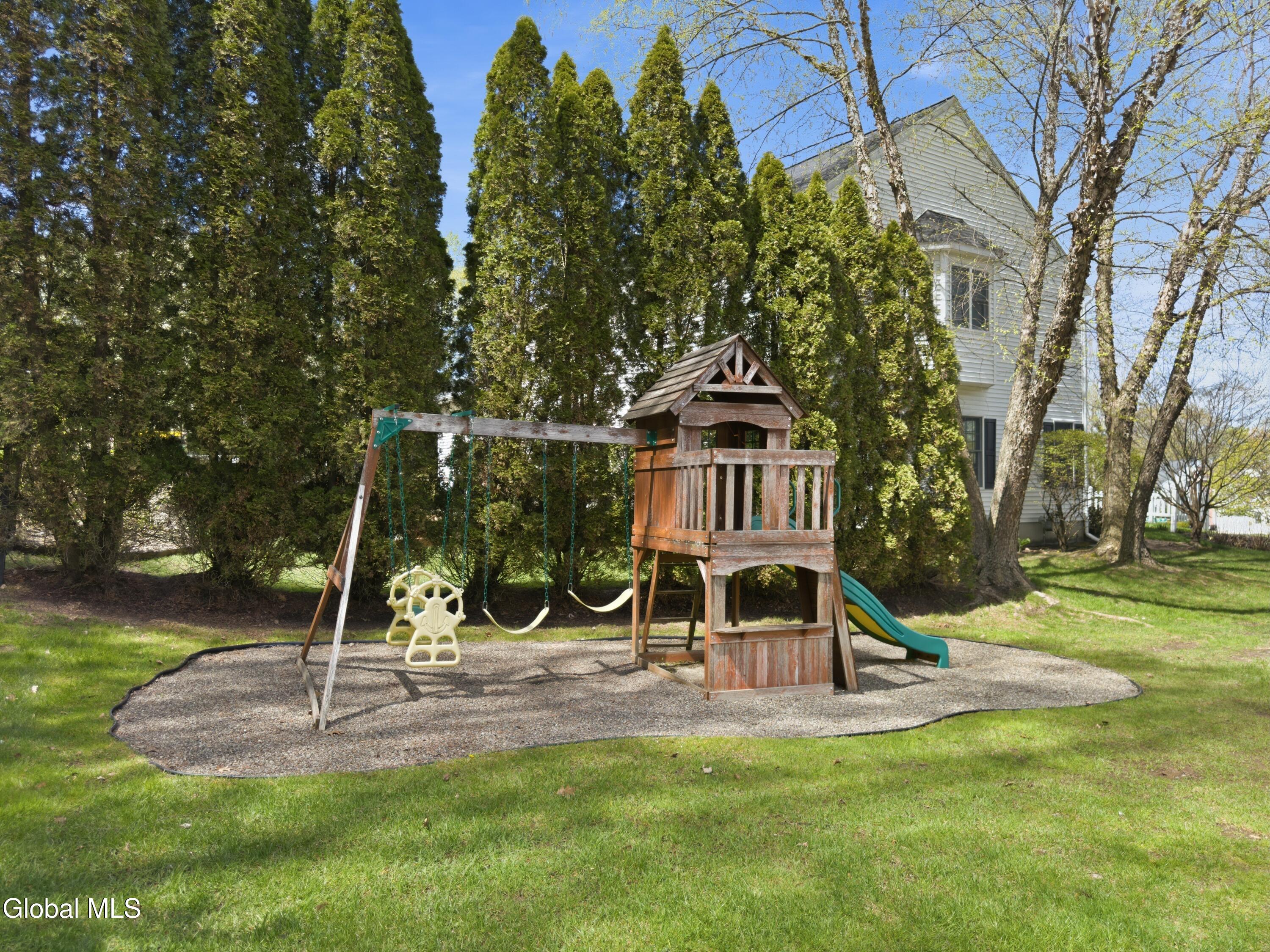 29 Dutch Meadows Drive Cohoes NY 12047