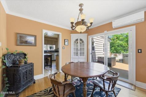 11 Freeman Road Albany NY 12208