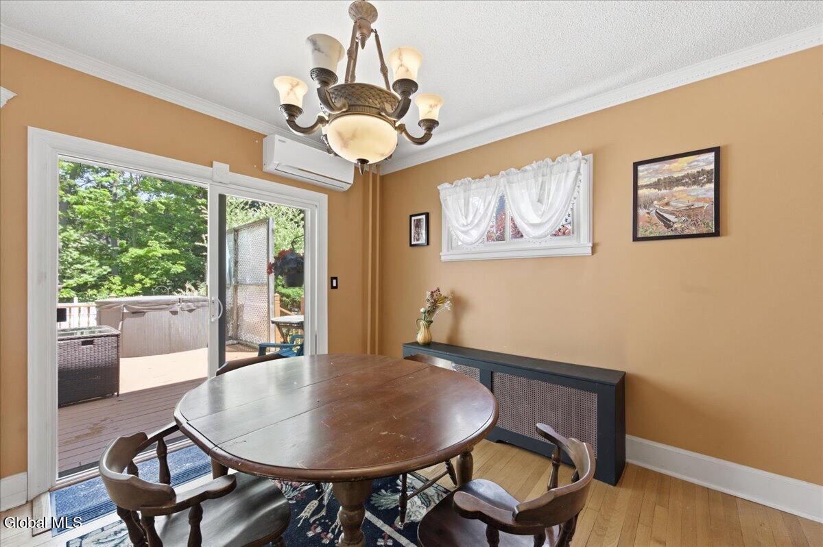 11 Freeman Road Albany NY 12208