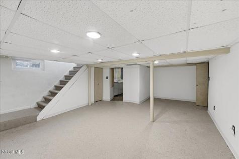 11 Freeman Road Albany NY 12208