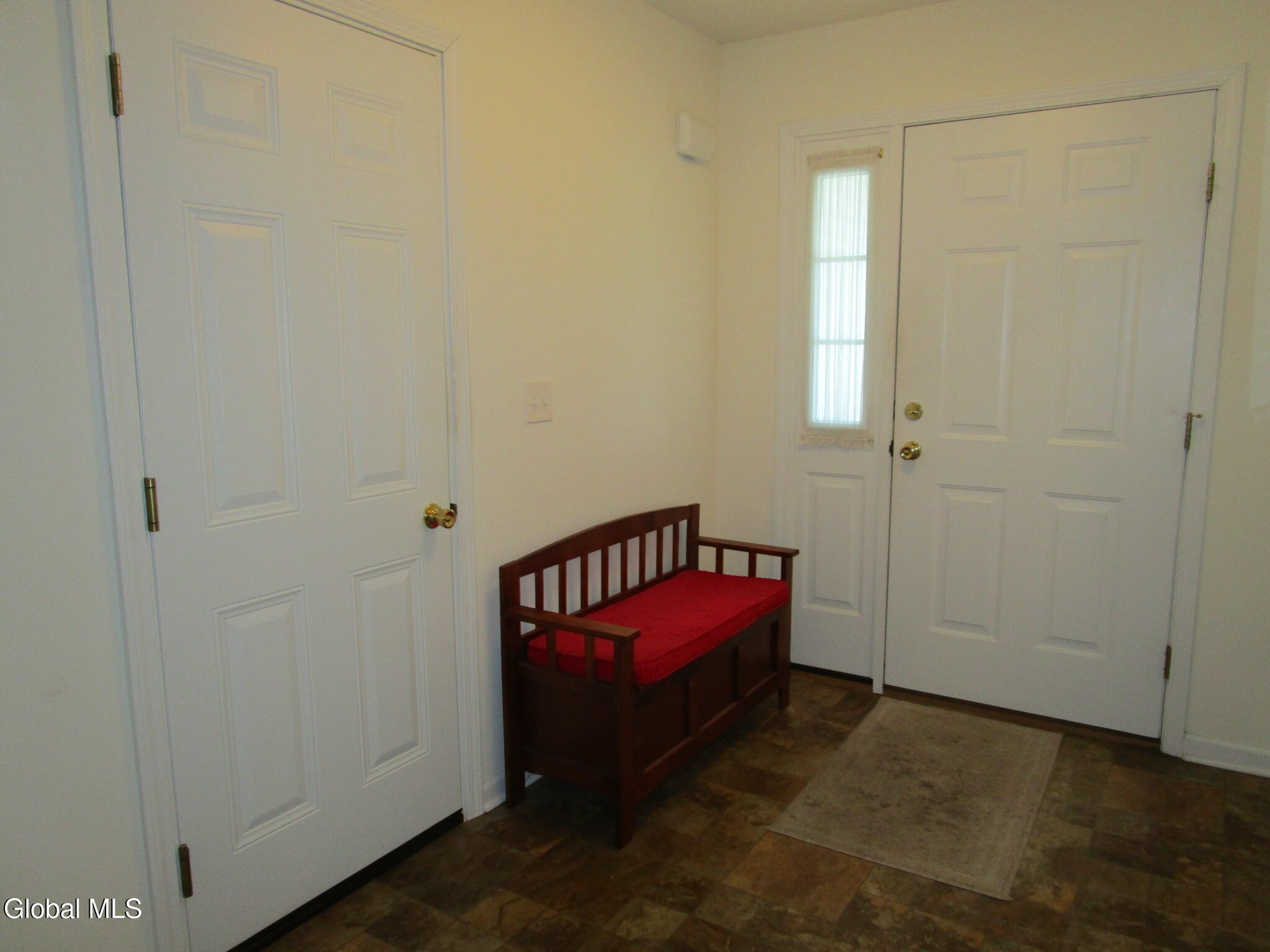 1000 Kingswood Court Schenectady NY 12303