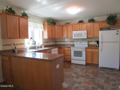 1000 Kingswood Court Schenectady NY 12303