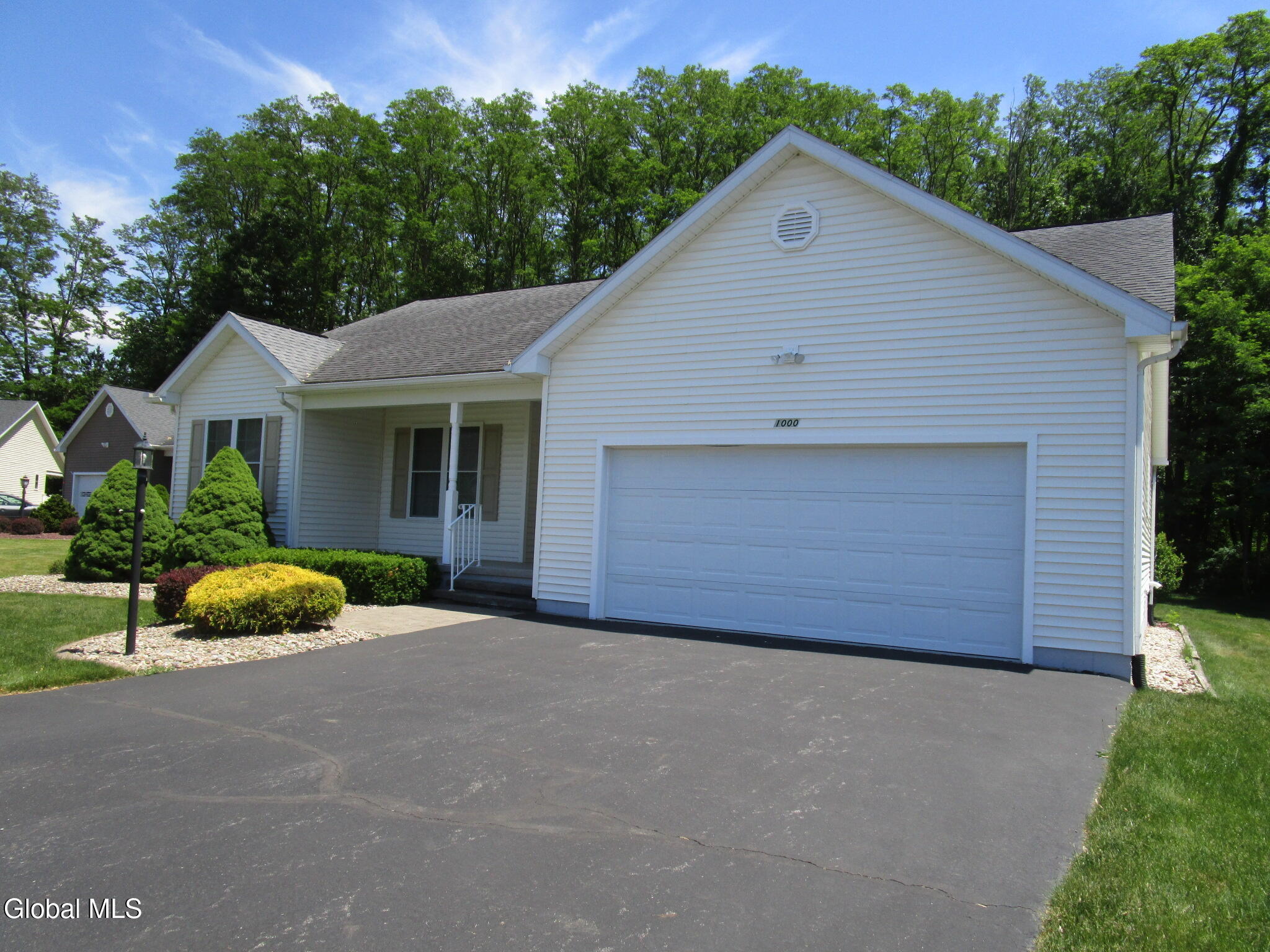 1000 Kingswood Court Schenectady NY 12303
