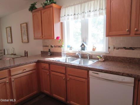 1000 Kingswood Court Schenectady NY 12303