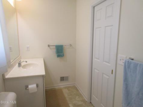 1000 Kingswood Court Schenectady NY 12303