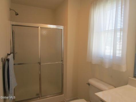 1000 Kingswood Court Schenectady NY 12303