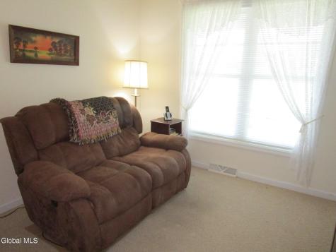 1000 Kingswood Court Schenectady NY 12303