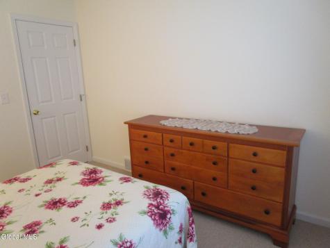 1000 Kingswood Court Schenectady NY 12303