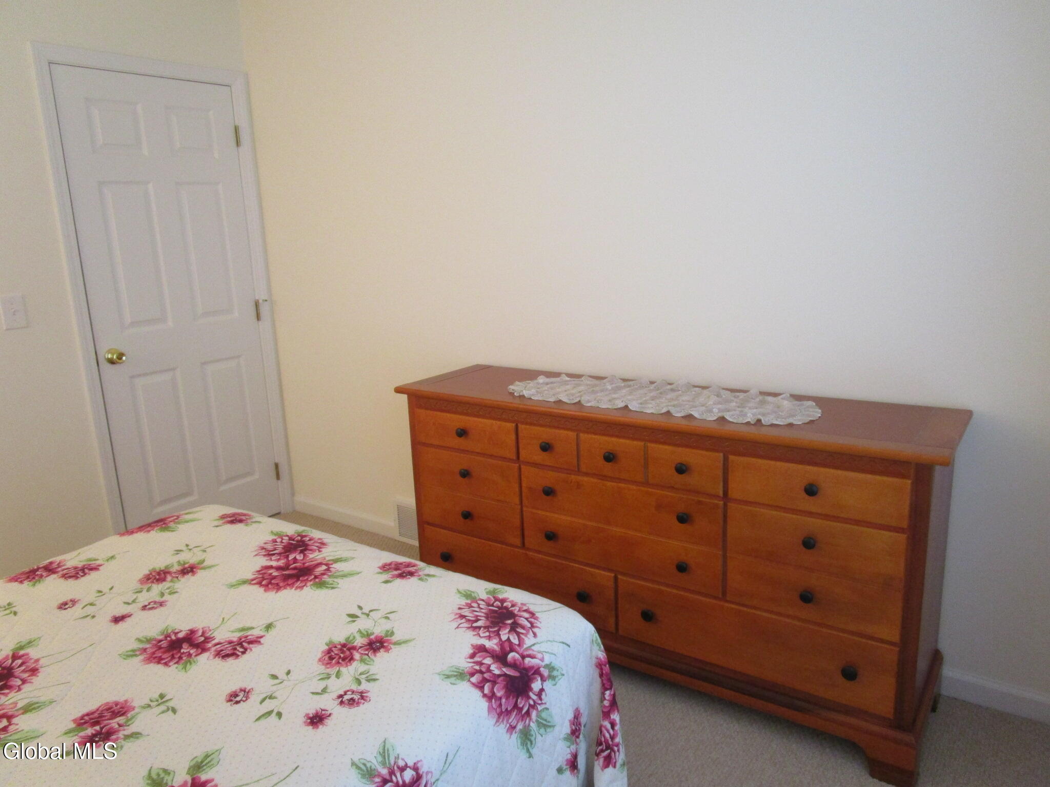 1000 Kingswood Court Schenectady NY 12303