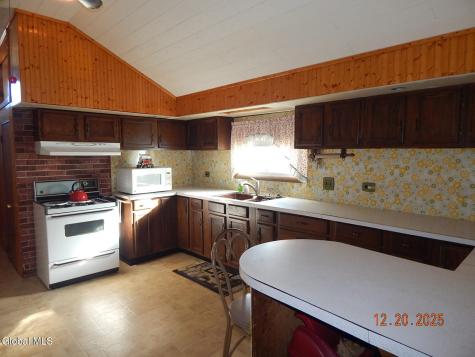 250 Old Quarry Road Feura Bush NY 12067