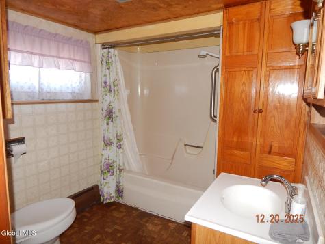 250 Old Quarry Road Feura Bush NY 12067