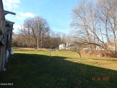 250 Old Quarry Road Feura Bush NY 12067