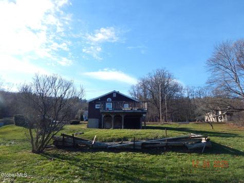 250 Old Quarry Road Feura Bush NY 12067